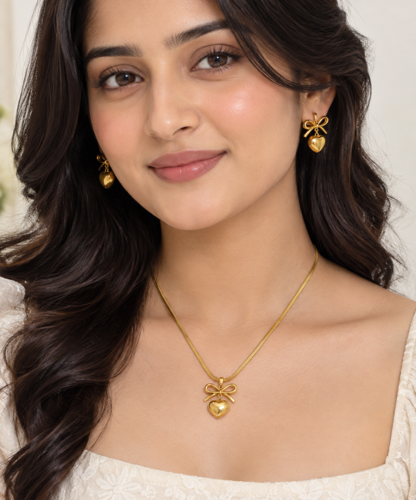 Gold Bow & Heart Pendant Necklace with Matching Earrings💎
